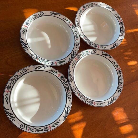 Dansk Lillihaven Rim Soup Bowls (4) - Picture 1 of 8